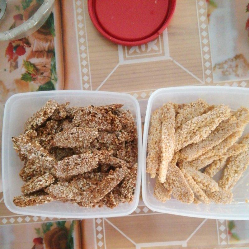 月乌做的芝麻糖