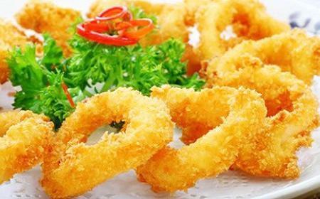 酥炸鱿鱼圈的做法