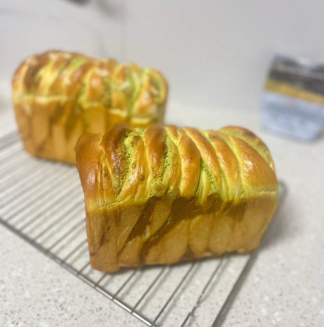 完美的开心果酱奶酥吐司