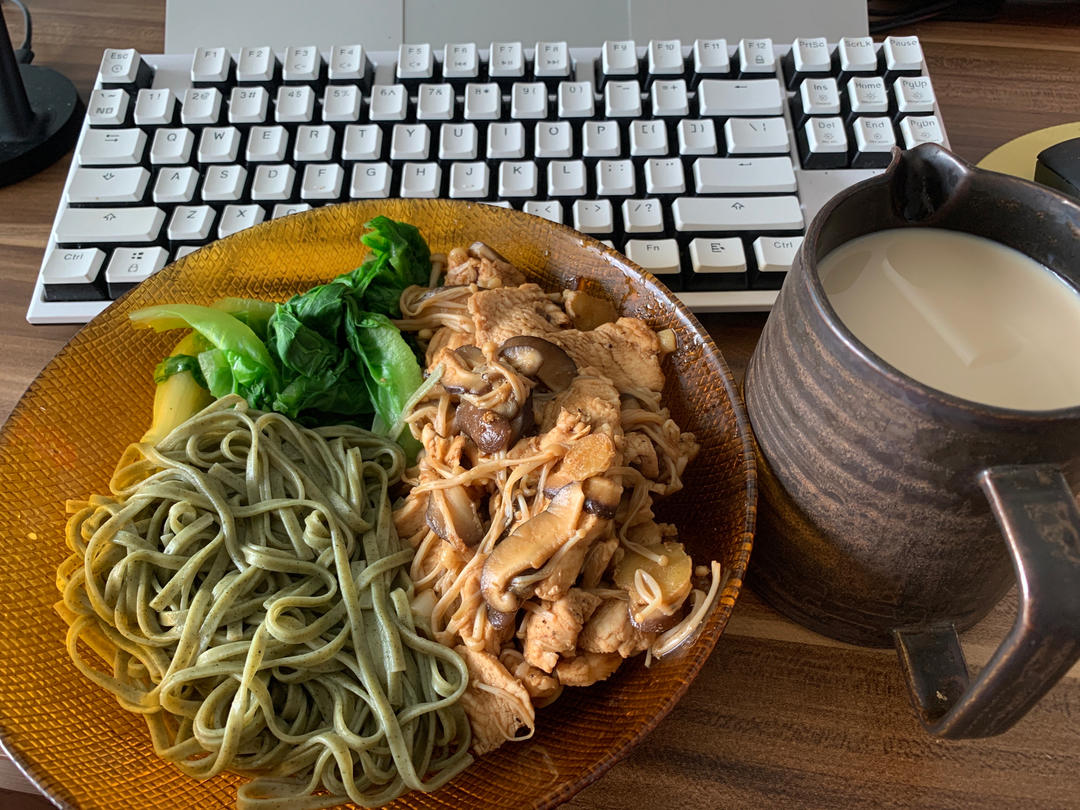 减脂：香菇滑鸡胸！吃过之后，进医院了……