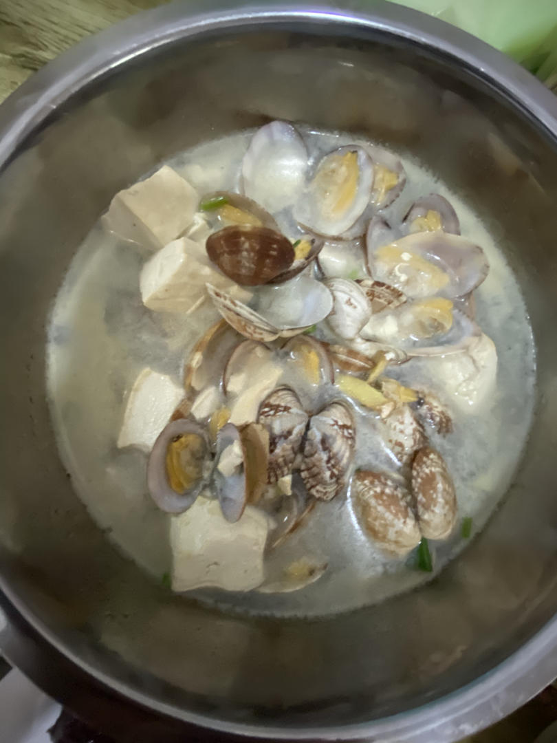 快手汤-花蛤豆腐汤