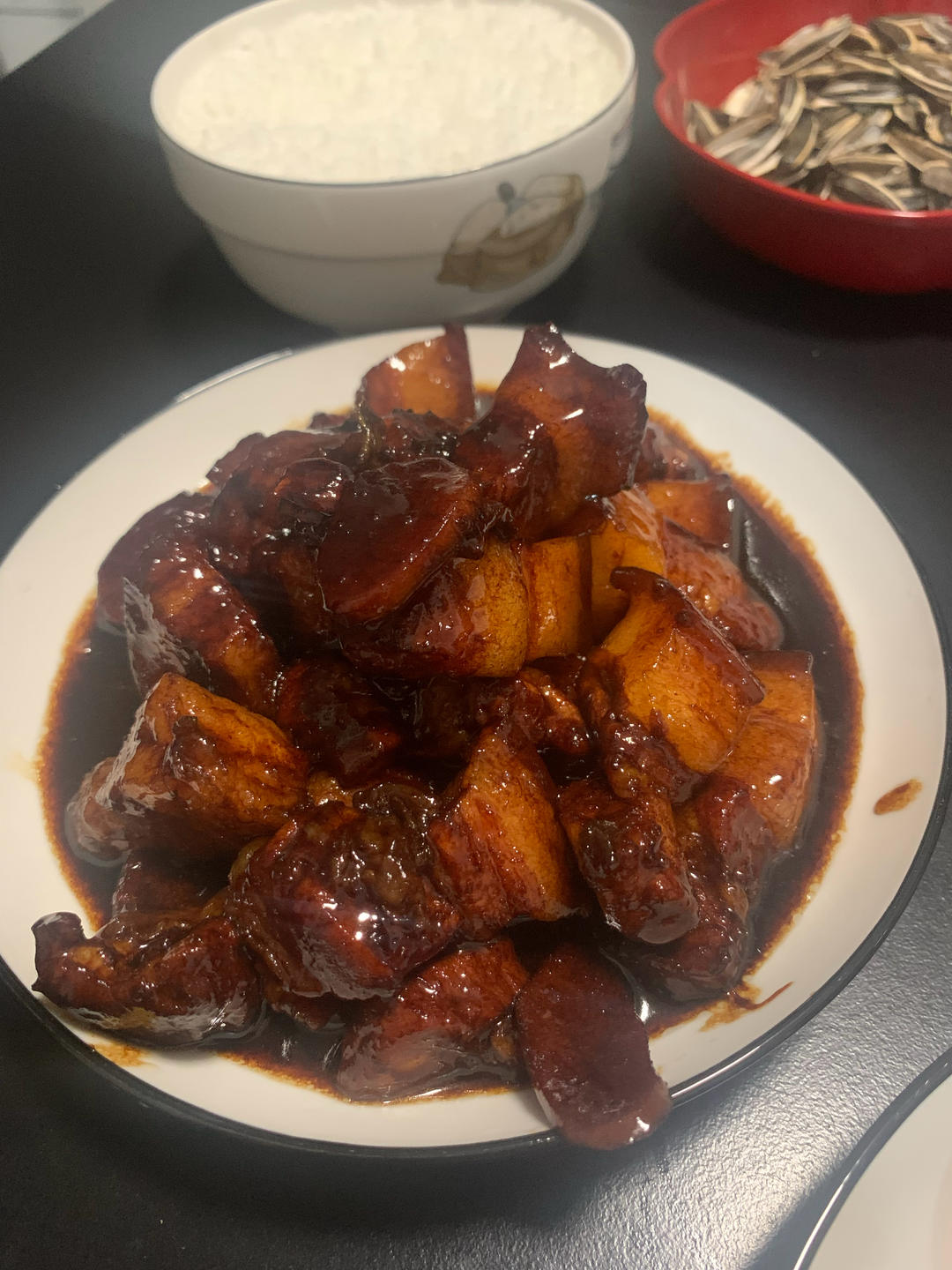 家常版的红烧肉（一点都不腻，软，糯)