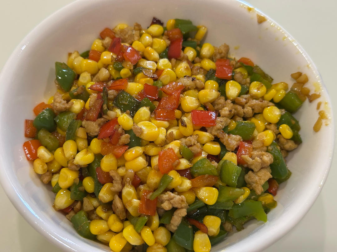 双椒玉米炒肉末