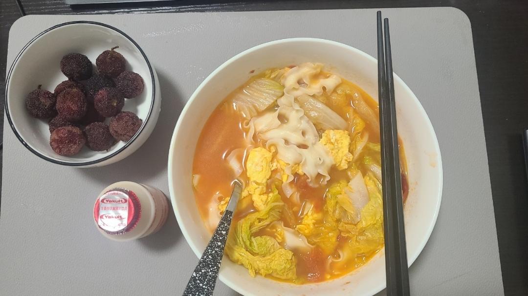 恨不得抱着锅舔的番茄鸡蛋面