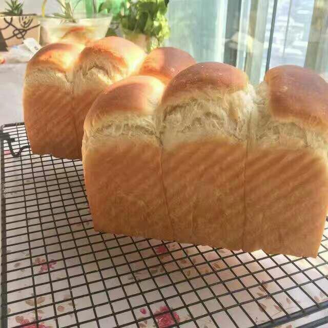 酸奶奶油双峰吐司