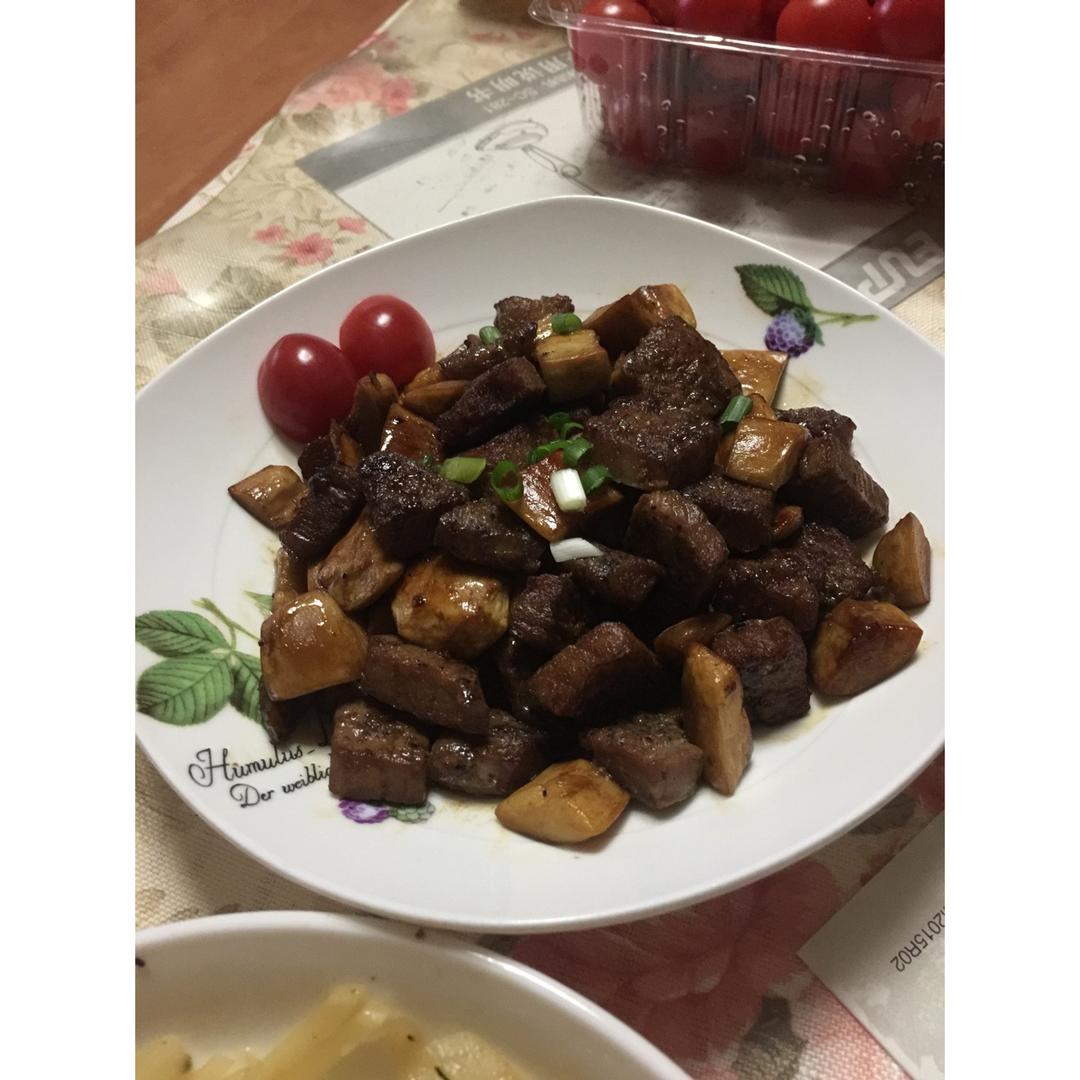 黑胡椒杏鲍菇牛肉粒