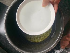 自制绿豆 红豆冰棍的做法 步骤2