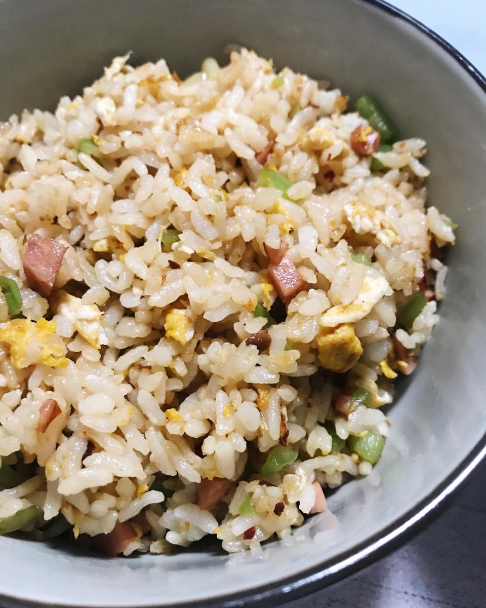 不正宗的扬州炒饭（家常版）