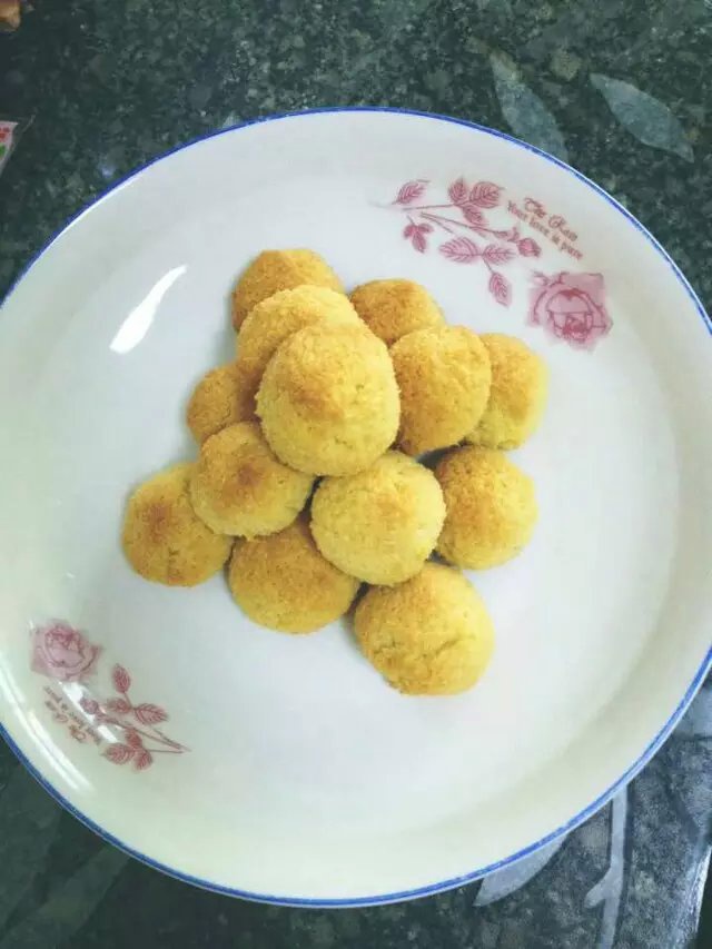 黄金椰丝球