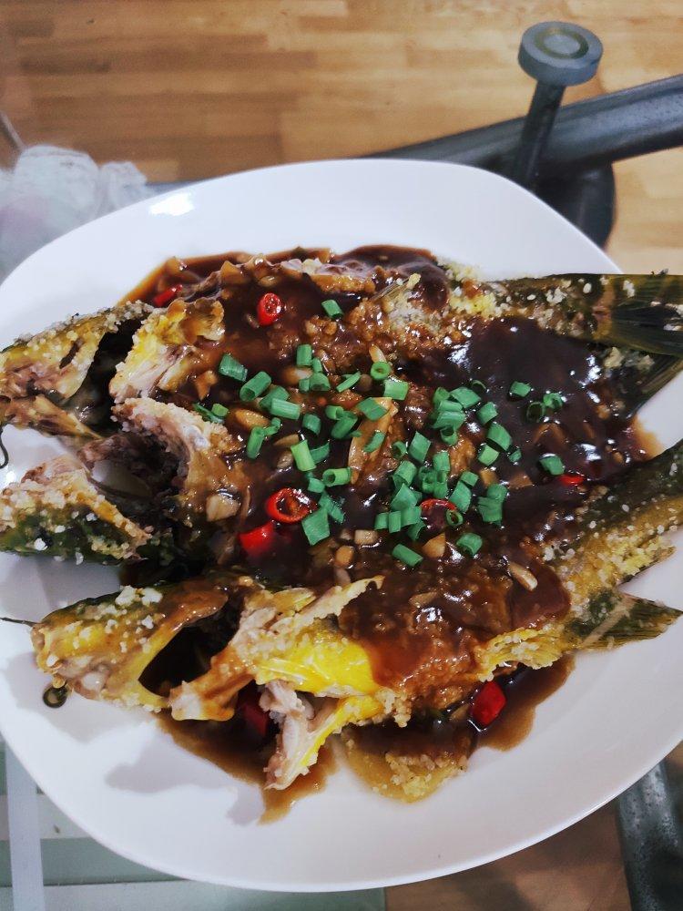 粉蒸黄骨鱼