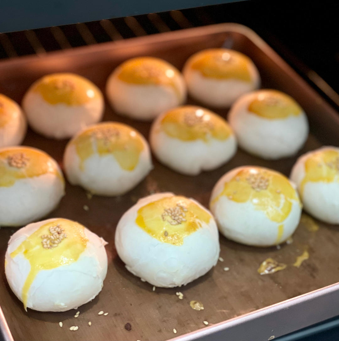蛋黄酥