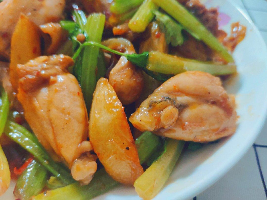 干锅牛蛙