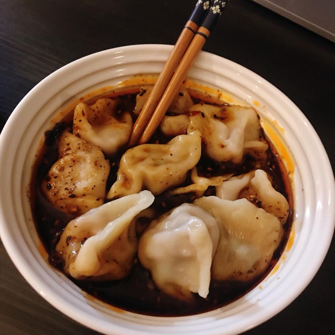酸汤水饺