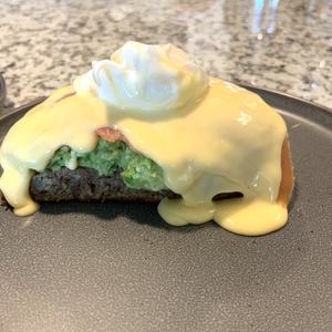 班尼迪克蛋(Egg Benedict) 的N种吃法  — 鱼子酱舒芙蕾松饼(Caviar Soufflé Pancake)篇 — 内附7种Egg Benedict做法的做法 步骤21