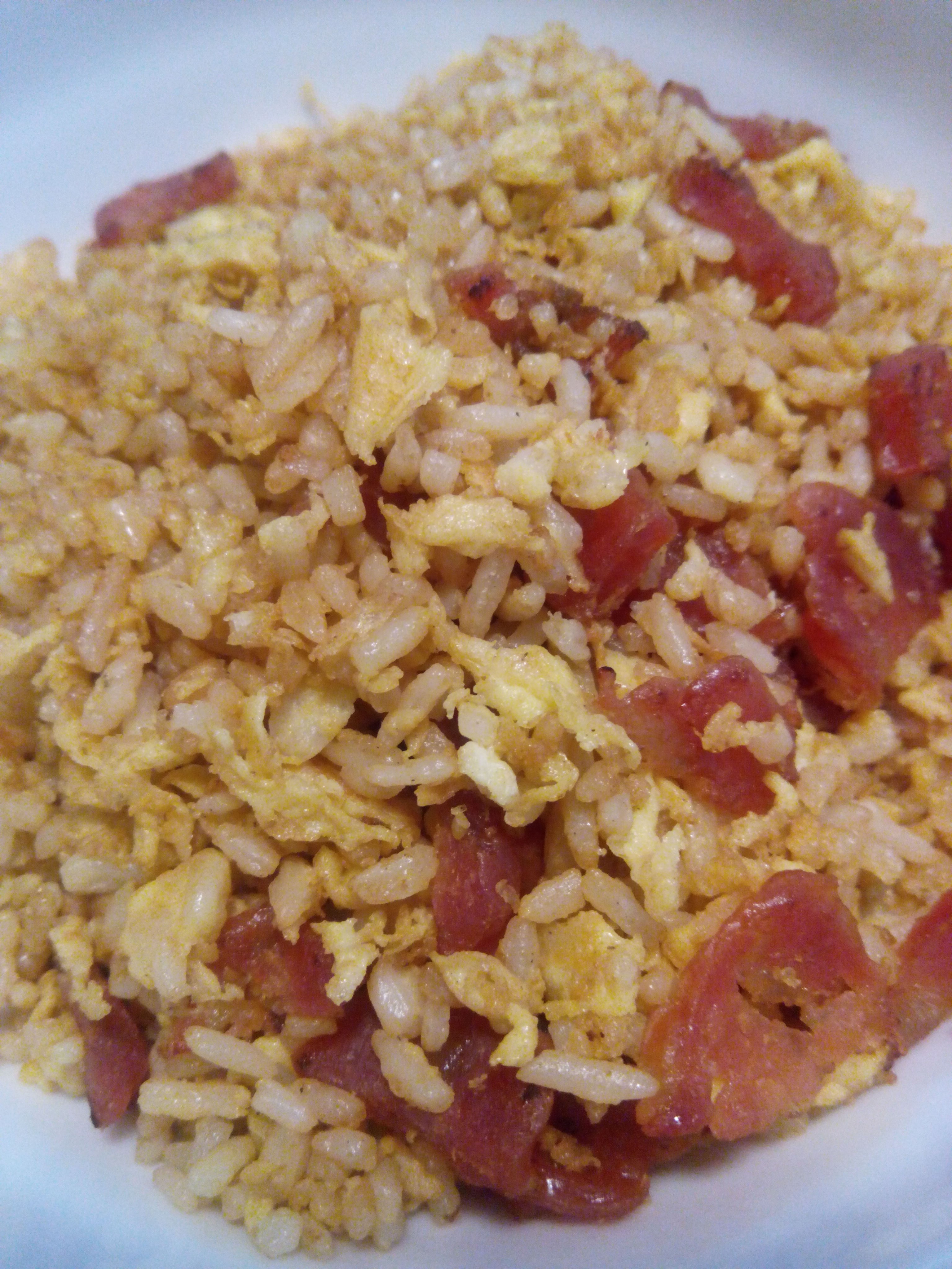 粒粒黄金腊肠炒饭（简易版）