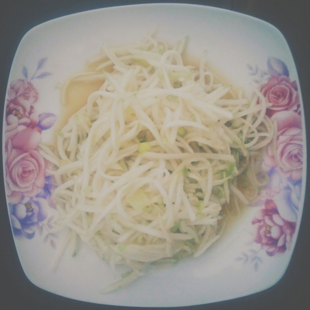 凉拌萝卜丝