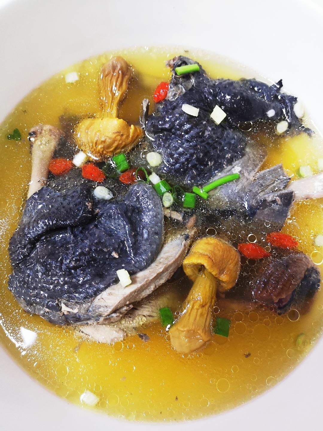 暖心暖胃的乌骨鸡汤的做法