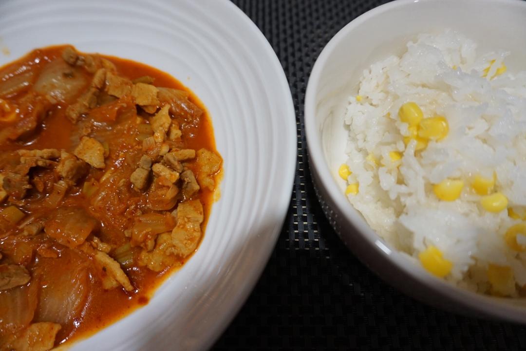 辣白菜炒五花肉