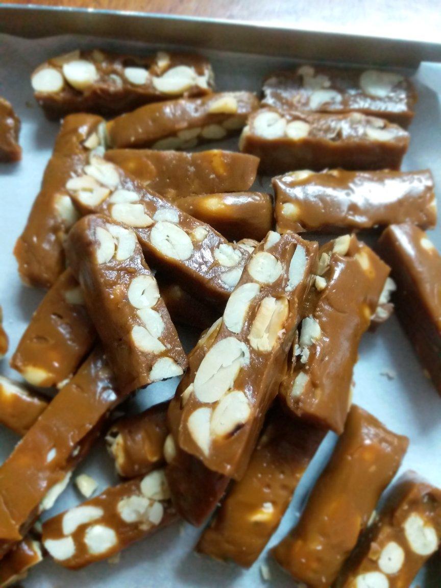 比牛轧糖还要好吃的花生太妃糖（消耗淡奶油）