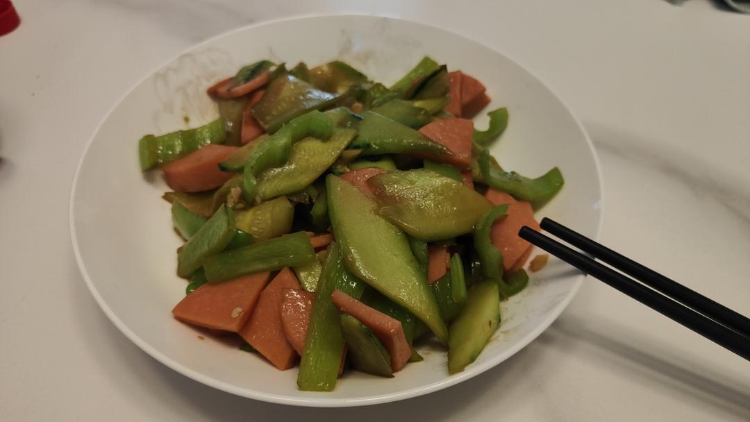 小炒火腿黄瓜辣椒