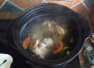 酸汤肉圆火锅的做法 步骤2