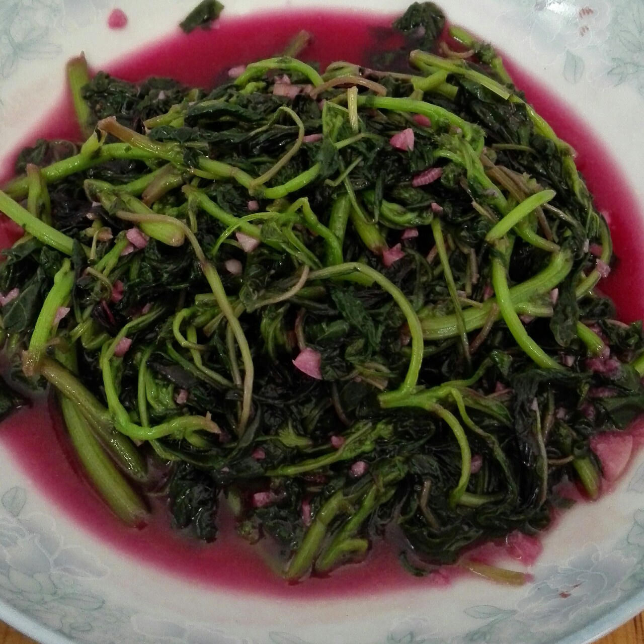 蒜茸炒红苋菜