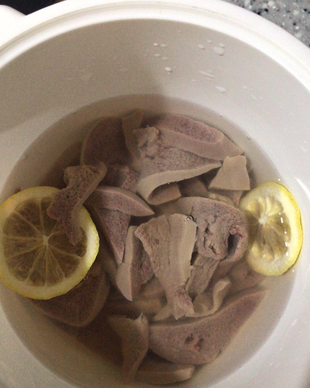 宝宝补铁辅食--猪肝粉