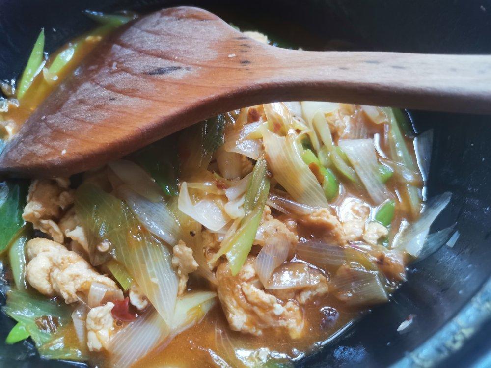 大蒜叶（豆干）炒蛋
by wqy