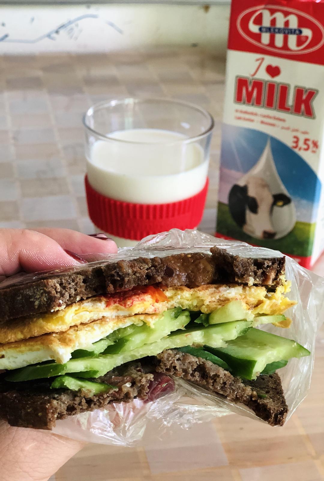 纯奶手撕吐司的做法 步骤1