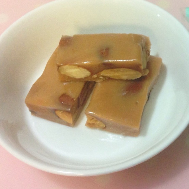 杏仁牛奶硬糖