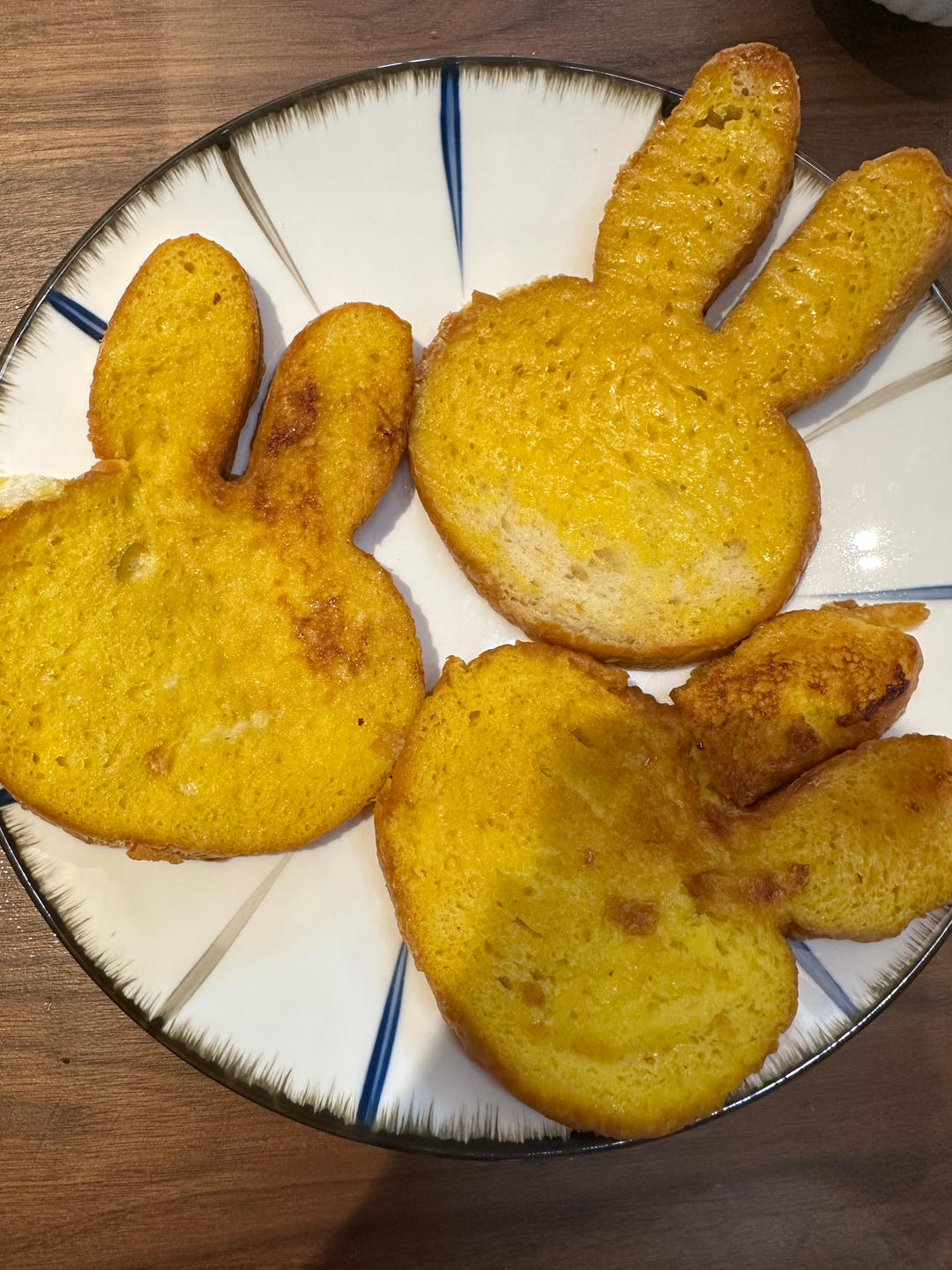 鸡蛋蜂蜜烤面包片