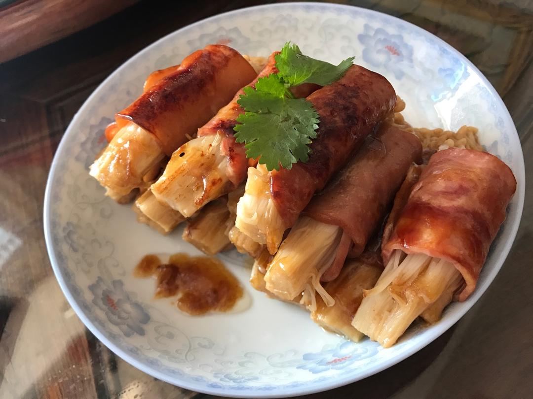 【金针菇培根卷】