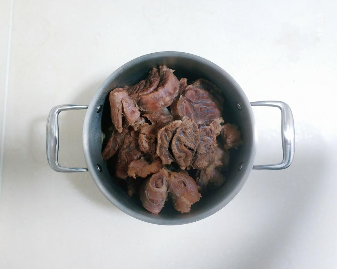 卤牛肉，全程不换锅，不换水。可保存一个月