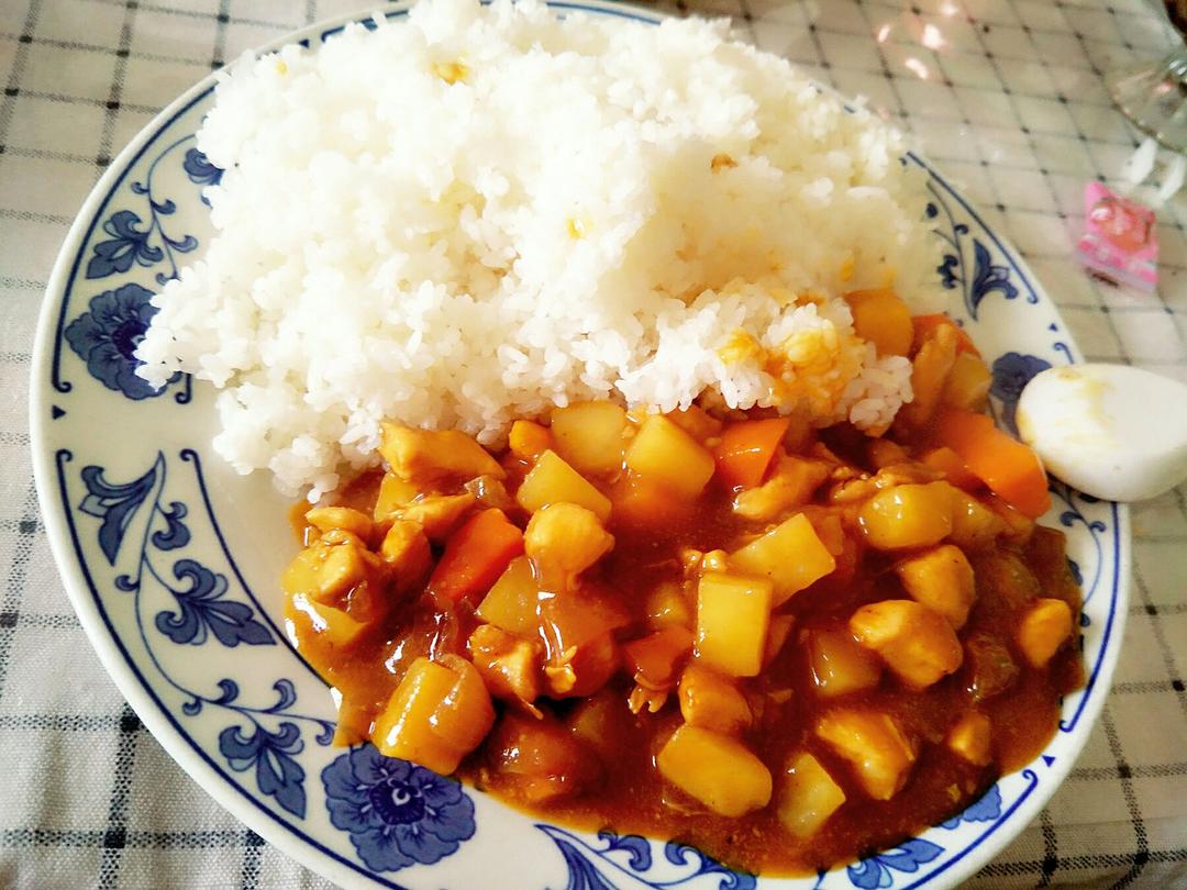 鸡肉咖喱饭