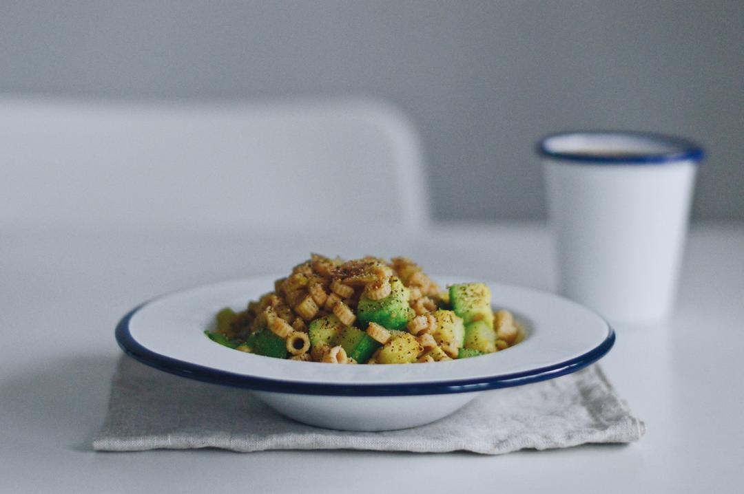 Joy桑~ 请把厨房收拾干净