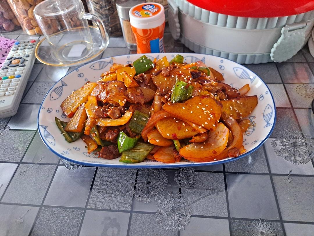 干锅土豆片
