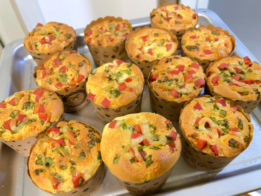 爆浆葱花火腿肉松蛋糕