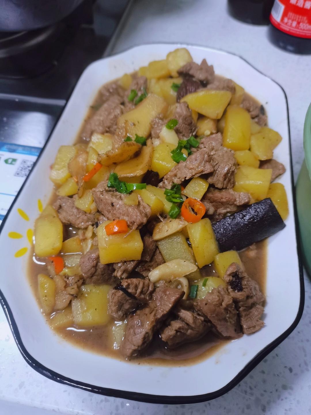 土豆炖牛肉
