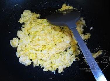 鸡蛋酱的做法 步骤3