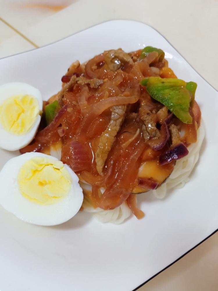 西红柿牛肉拌面的做法