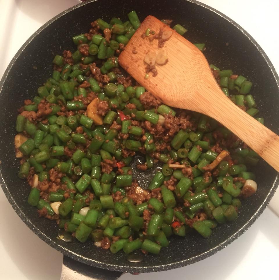 肉沫豆角下饭菜