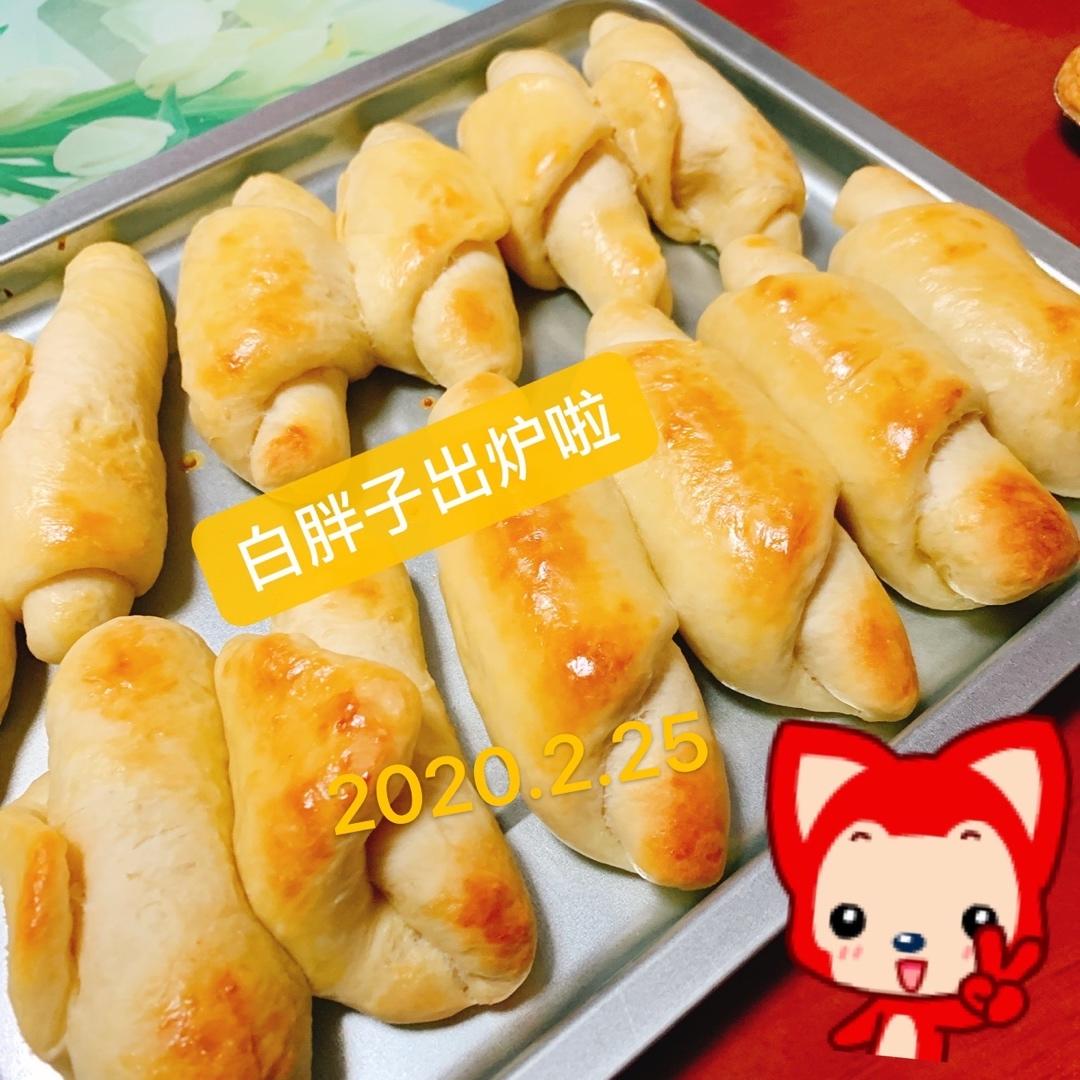 奶香浓郁易上手的鸡蛋鲜奶卷