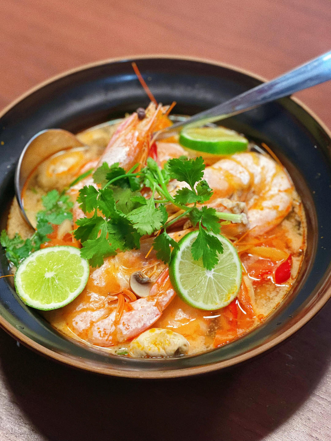 被夸爆的冬阴功汤【泰国学厨】超级好操作！