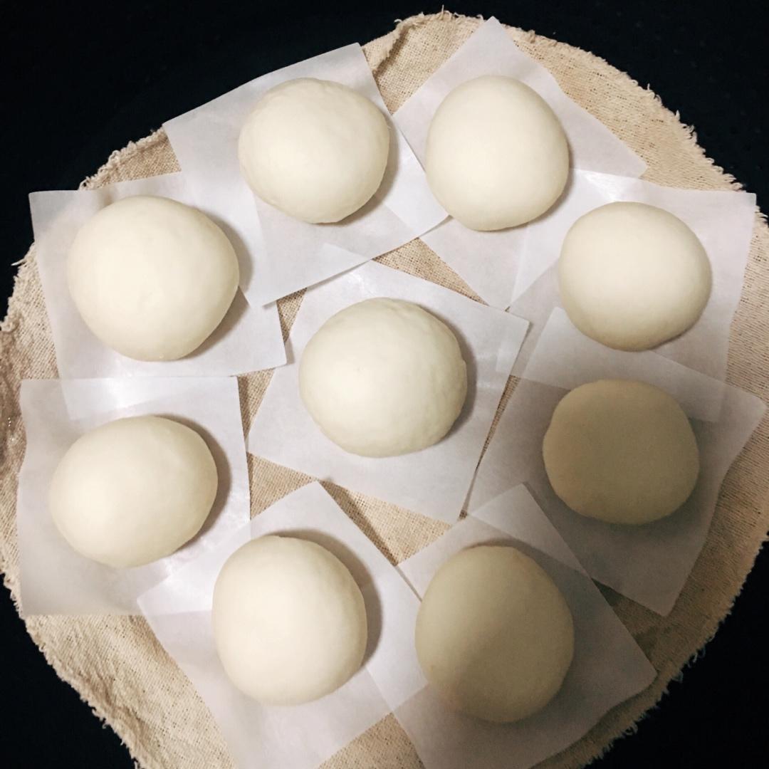 新手做馒头也能100%成功——附上非常详细的视频步骤（一次发酵法）