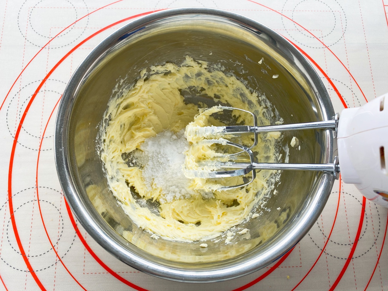 清爽不腻巨好吃❗️日式冰乳酪戚风蛋糕❗️的做法 步骤11