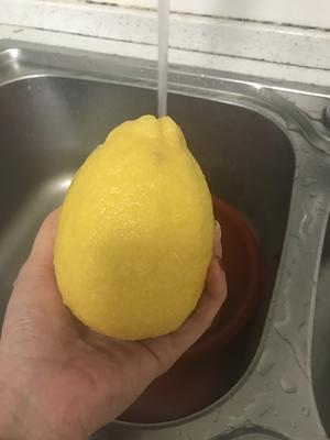 电饭锅版柠檬膏的做法 步骤1