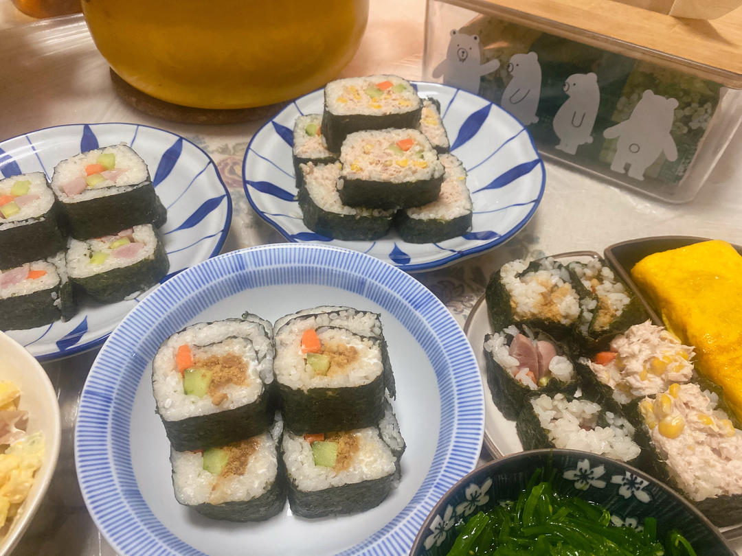 自制寿司（含寿司醋配方和超详细寿司卷法）