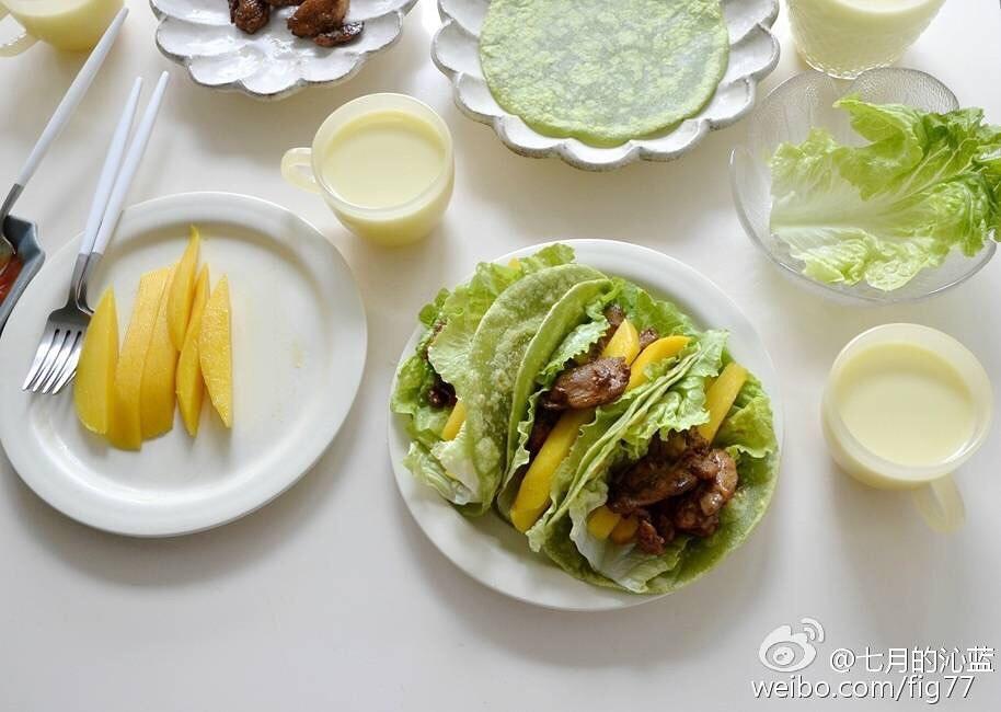 芒果鸡肉卷饼（菠菜烫面饼）