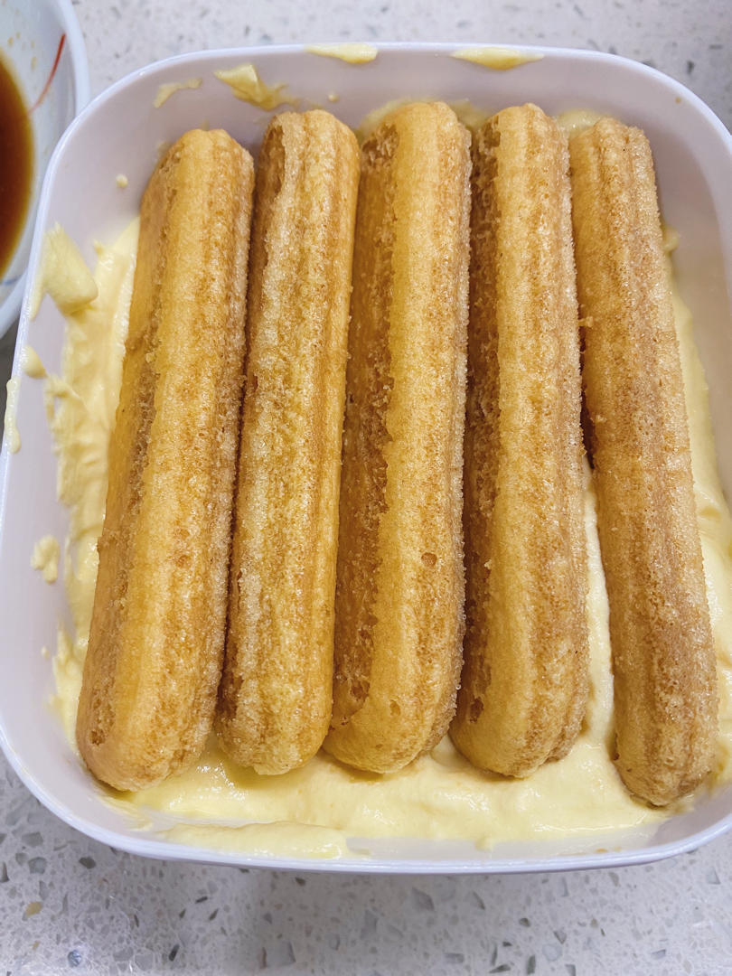 提拉米苏（意大利米兰厨师教的正宗版，不用烤箱）
Italian Tiramsu (original Milan recipe, 