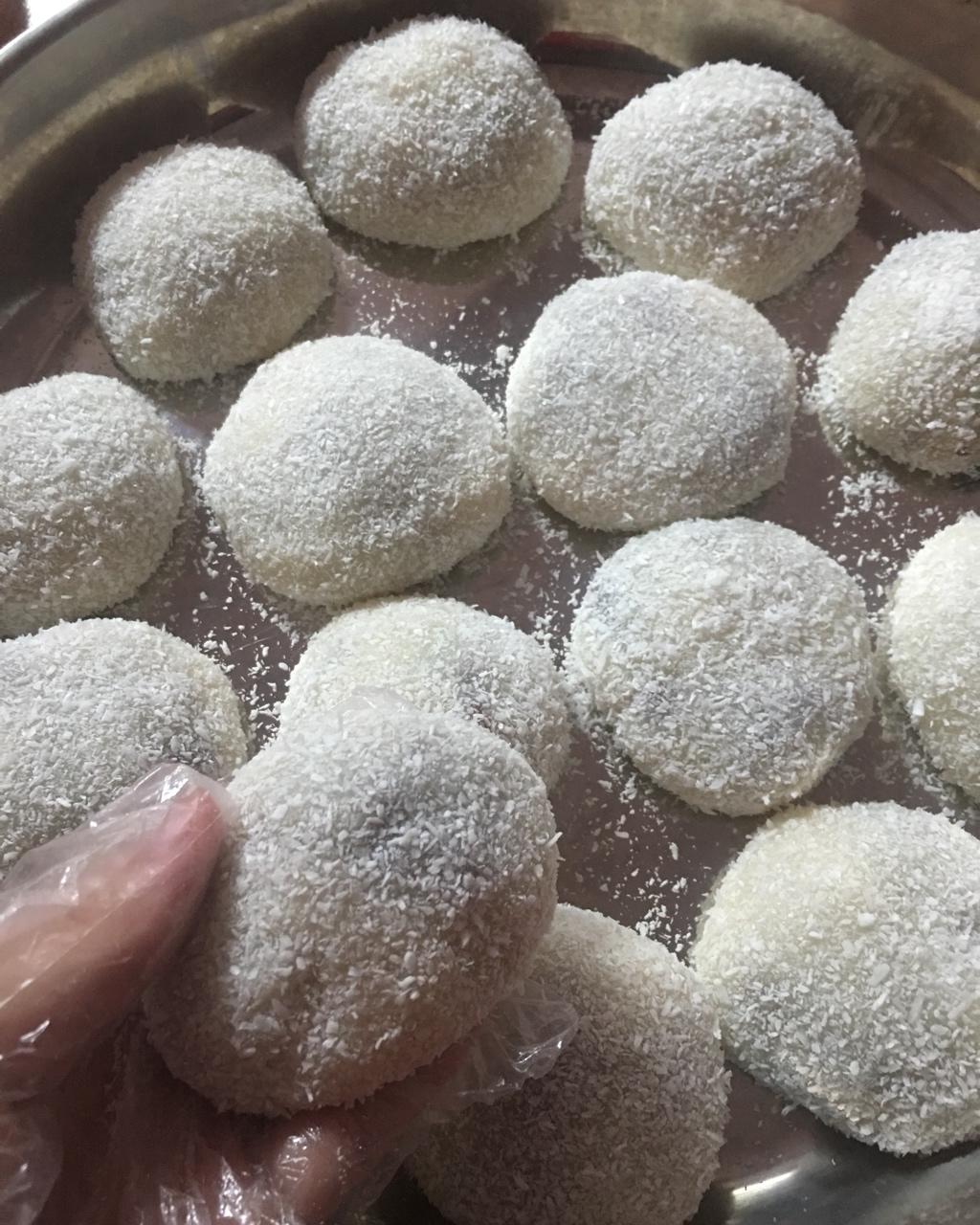 叟做的花生芝麻糯米糍